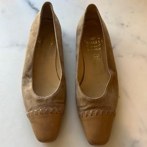 Magli by Bruno Magli tan suede flats. Size 7.